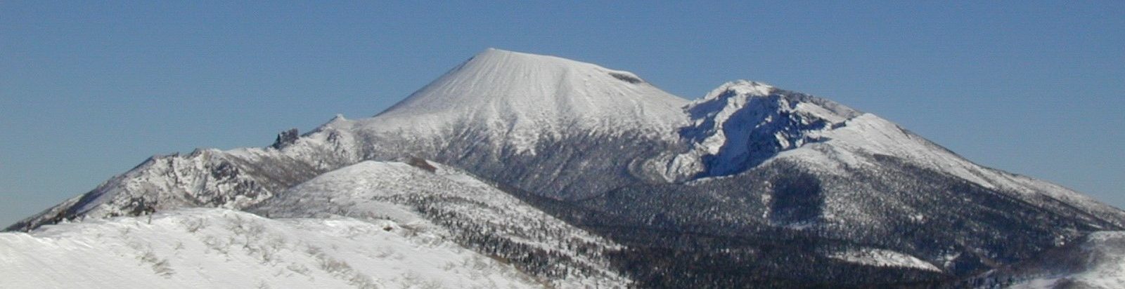 冬の岩手山